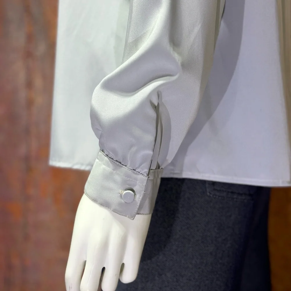 Gray Ruffled Blouse NWOT - Picture 4 of 5